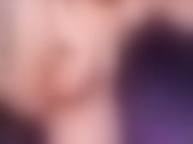 Live sex webcam photo for leehaeun7 #293383384
