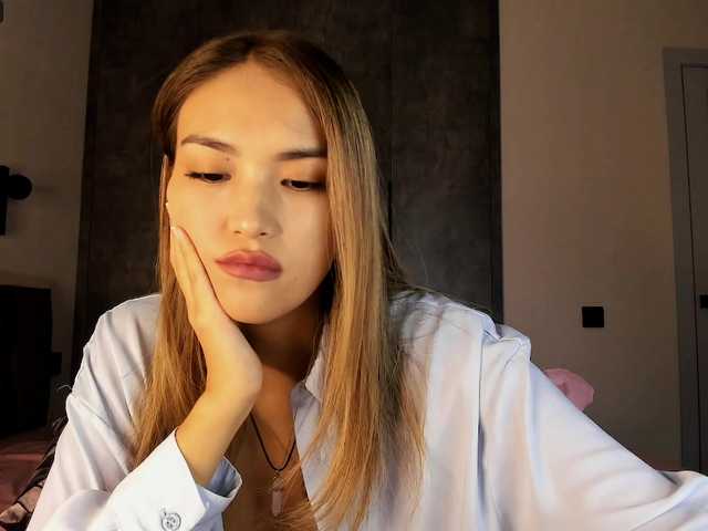 Live sex webcam photo for leeyami #276391833