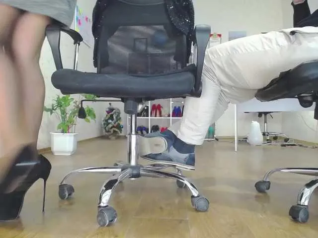 Live sex webcam photo for legsoffice #272067453