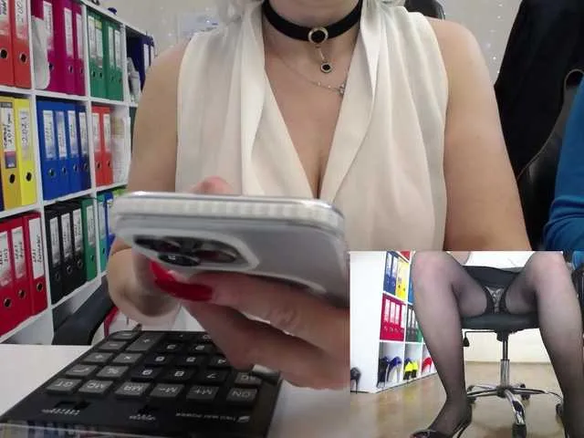 Live sex webcam photo for legsoffice #277379570