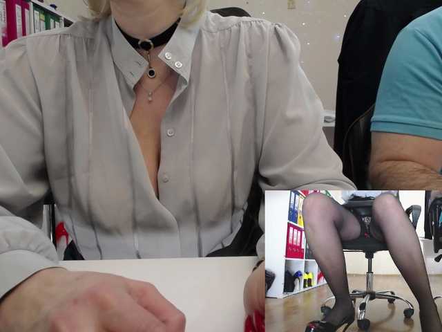 Live sex webcam photo for legsoffice #277446666