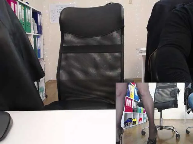 Live sex webcam photo for legsoffice #277474348