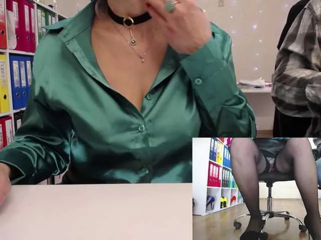 Live sex webcam photo for legsoffice #277494491