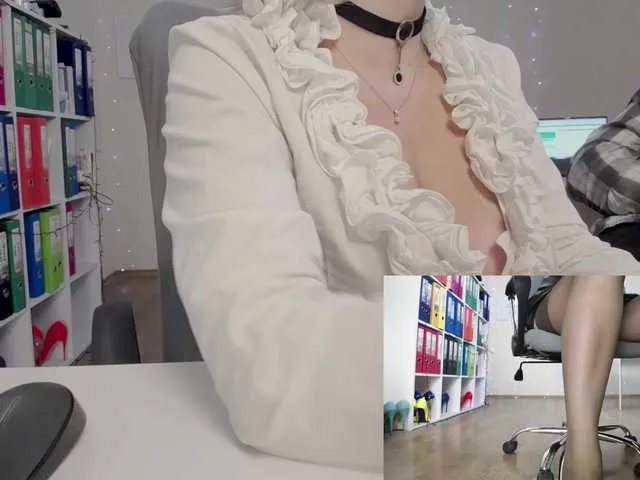 Live sex webcam photo for legsoffice #290280707