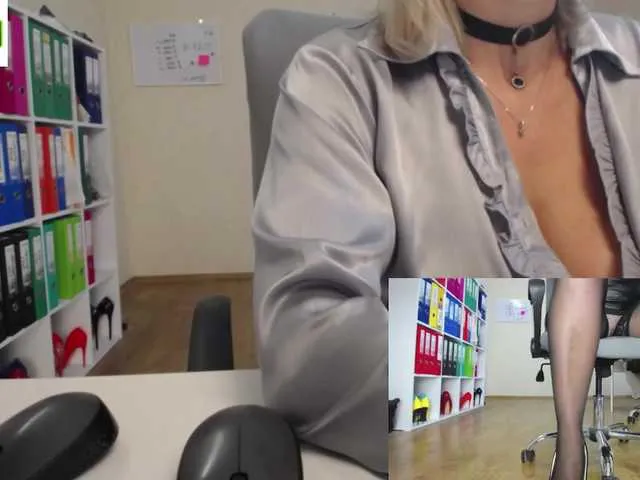 Live sex webcam photo for legsoffice #291151209