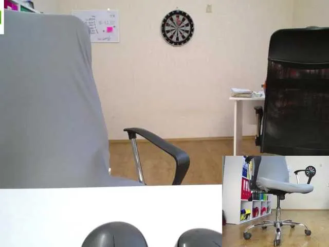 Live sex webcam photo for legsoffice #291562554