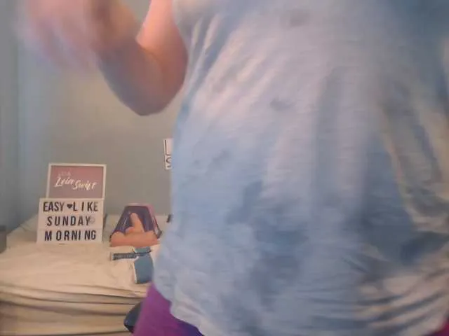 Live sex webcam photo for leiaswift #273627089