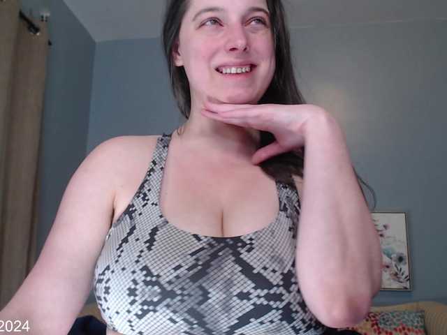 Live sex webcam photo for leiaswift #277387830