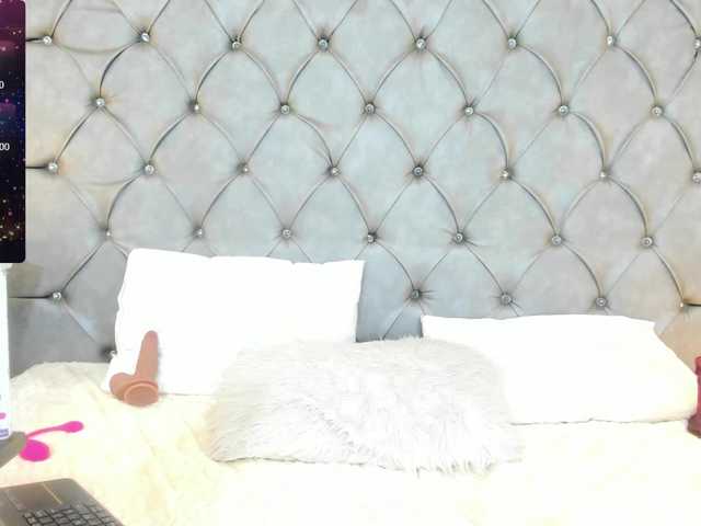 Live sex webcam photo for leigh-angels #290980958