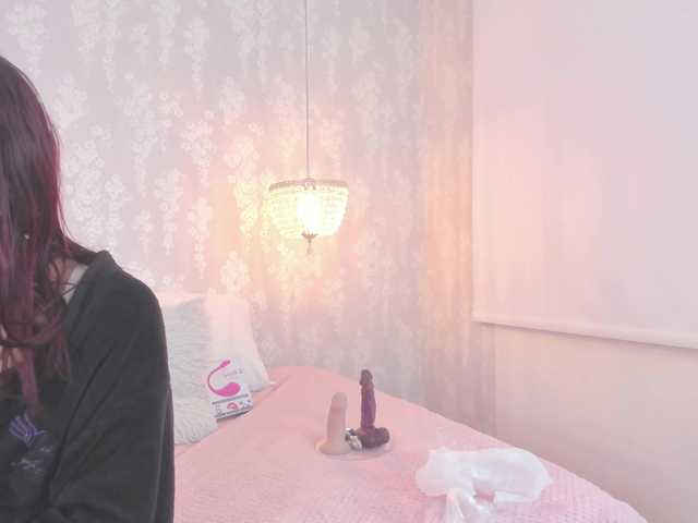 Live sex webcam photo for leigh-angels #291491080