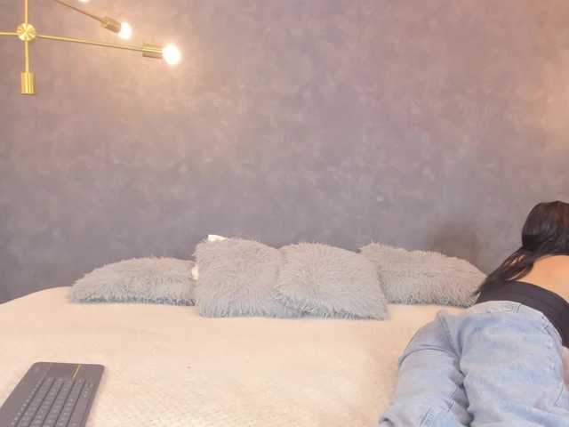 Live sex webcam photo for leigh-angels #292372500