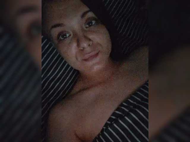 Live sex webcam photo for leila17 #275629255