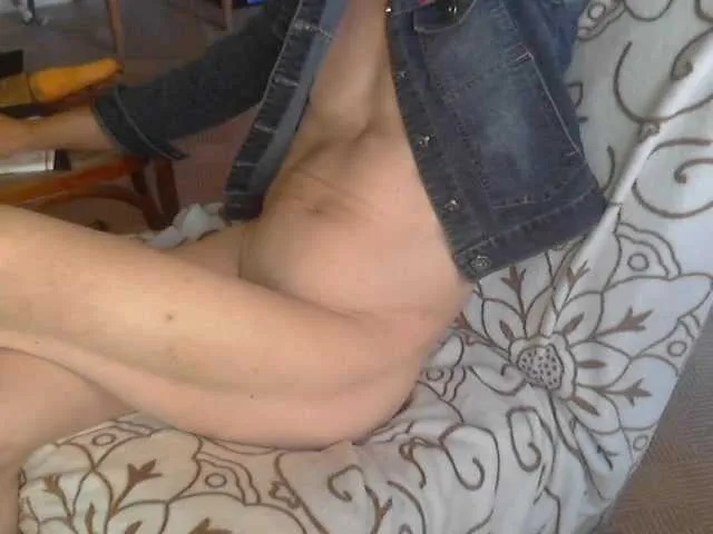 Live sex webcam photo for lenaboy #273965227