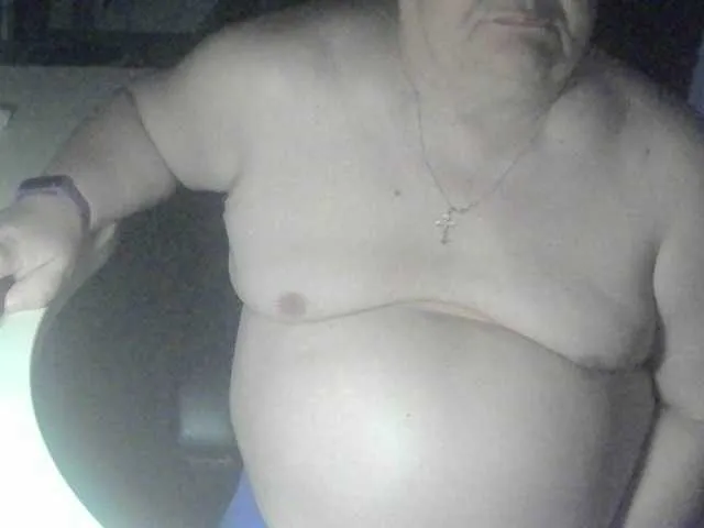 Live sex webcam photo for leo2008842 #275716670