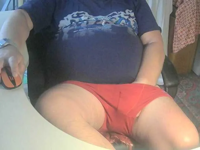 Live sex webcam photo for leo2008842 #276239985