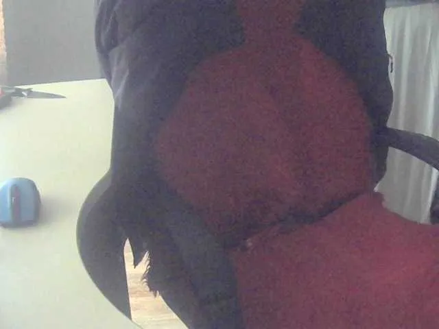 Live sex webcam photo for leo2008842 #276838131