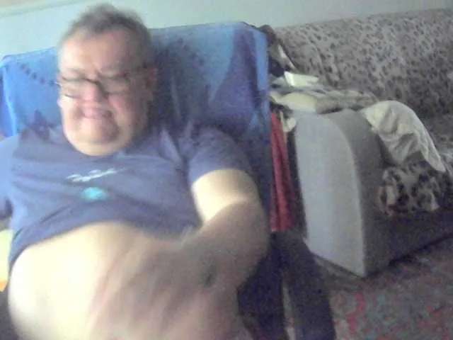 Live sex webcam photo for leo2008842 #290792440