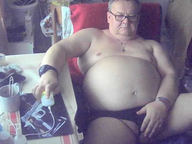 Live sex webcam photo for leo2008842 #292307698
