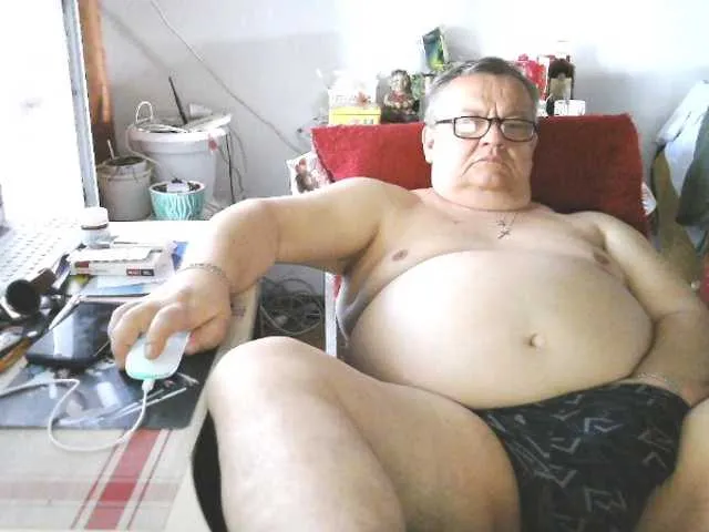 Live sex webcam photo for leo2008842 #293740128
