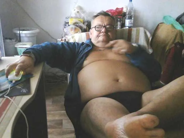 Live sex webcam photo for leo2008842 #294276706