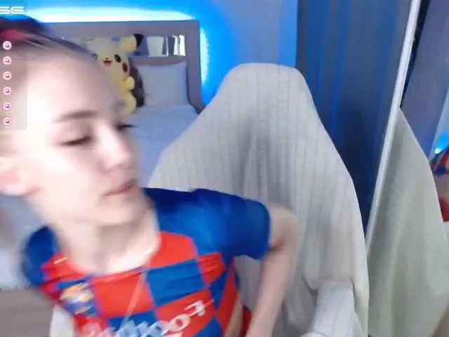 Live sex webcam photo for lesicandy #275543675