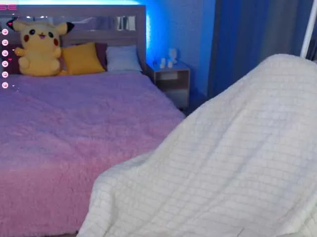 Live sex webcam photo for lesicandy #275671536