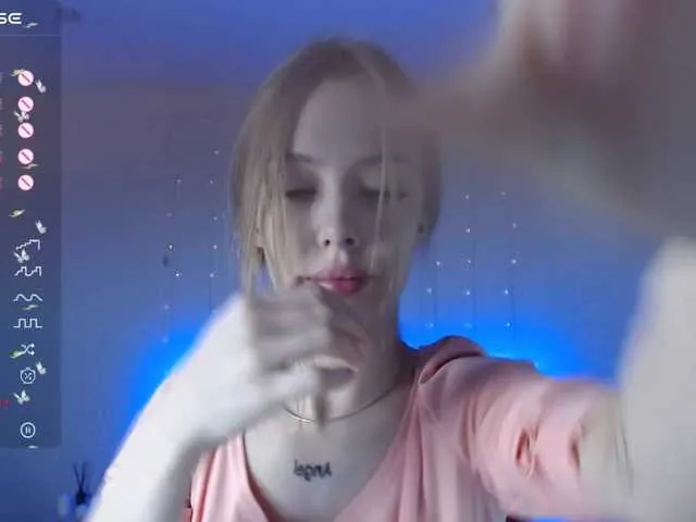 Live sex webcam photo for lesicandy #277342431