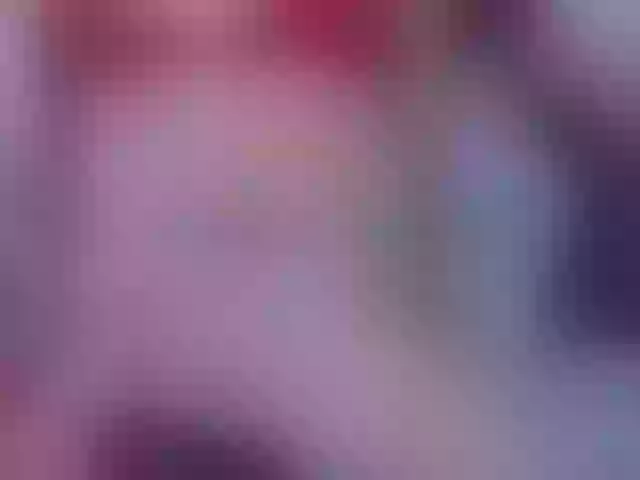 Live sex webcam photo for leslie-valets #275542212