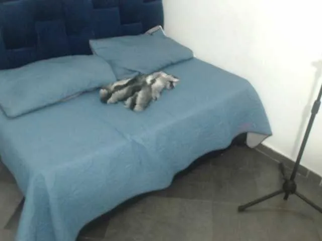 Live sex webcam photo for levimoher #272609730