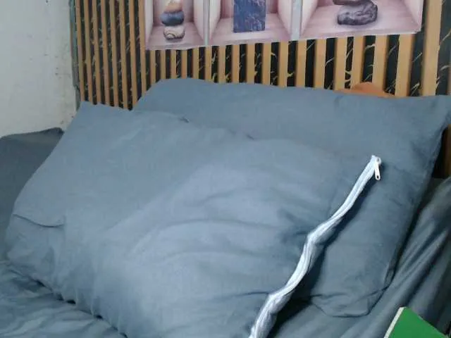 Live sex webcam photo for lexianna818 #293455645