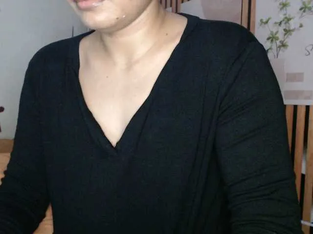 Live sex webcam photo for lexianna818 #294030464