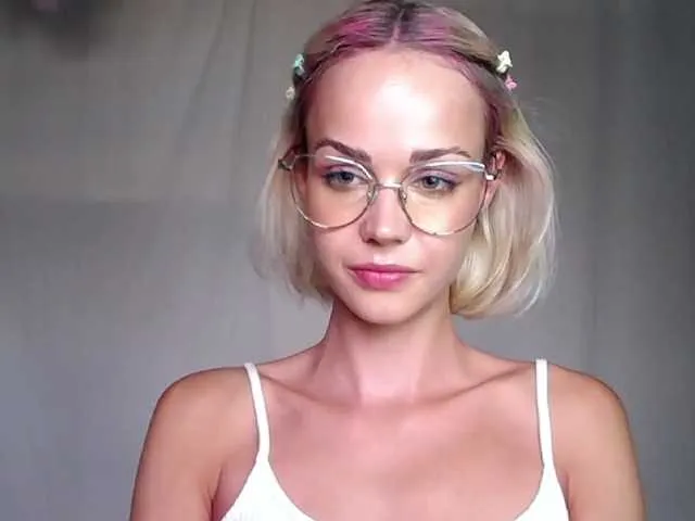 Live sex webcam photo for lexieSpicy #275641516