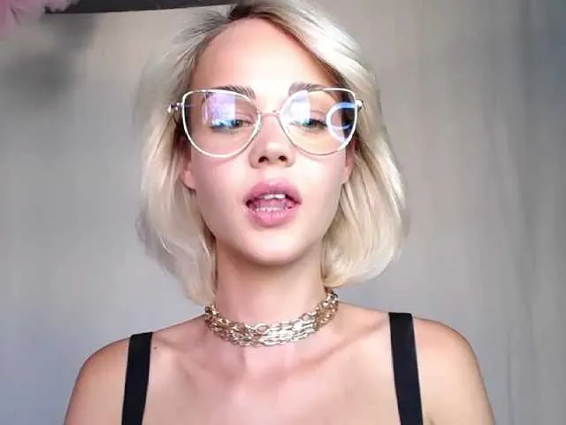 Live sex webcam photo for lexieSpicy #275870147