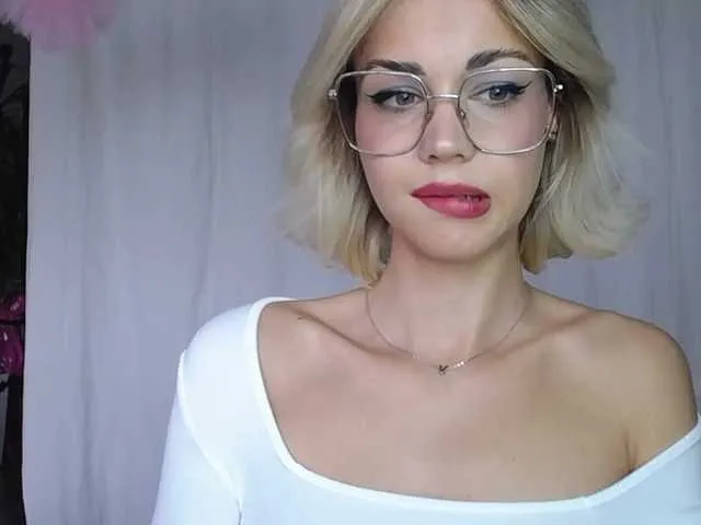 Live sex webcam photo for lexieSpicy #276744488