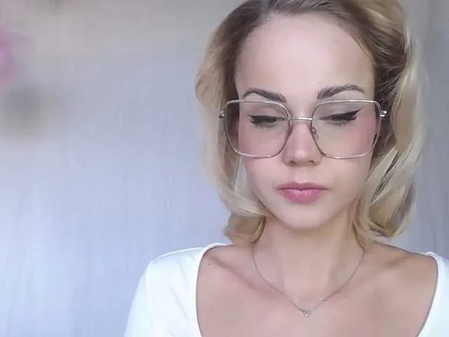 Live sex webcam photo for lexieSpicy #277064245