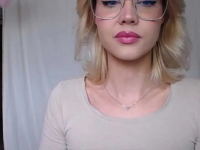 Live sex webcam photo for lexieSpicy #277588083