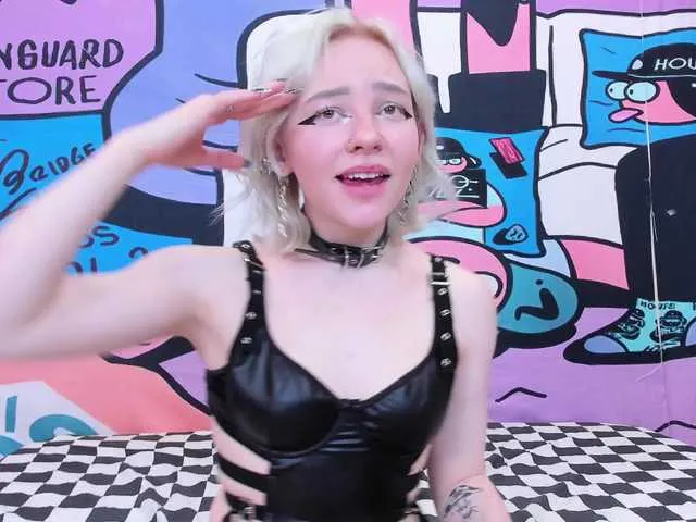 Live sex webcam photo for lexy-lovy #290815540