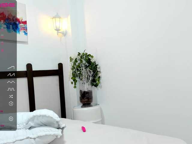 Live sex webcam photo for lexy-rosss #275453183