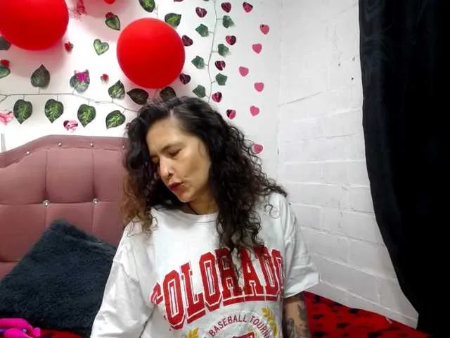 Live sex webcam photo for leyla-hot #290516393