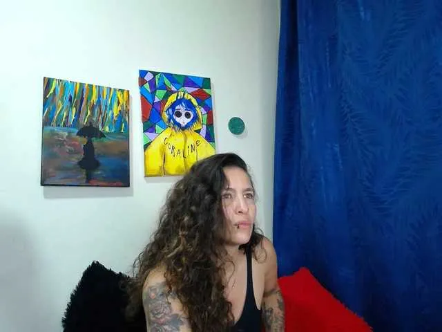 Live sex webcam photo for leyla-hot #291821293