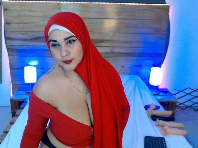 Live sex webcam photo for lia-nassar #272930188