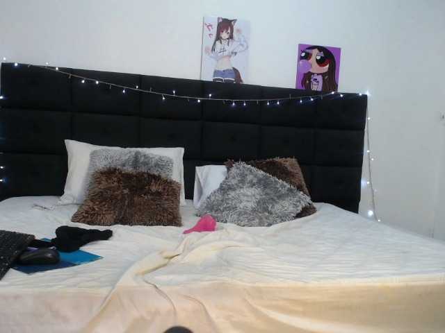 Live sex webcam photo for liaBenoit #272052152