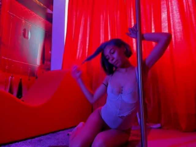 Live sex webcam photo for liaapetit #274303207