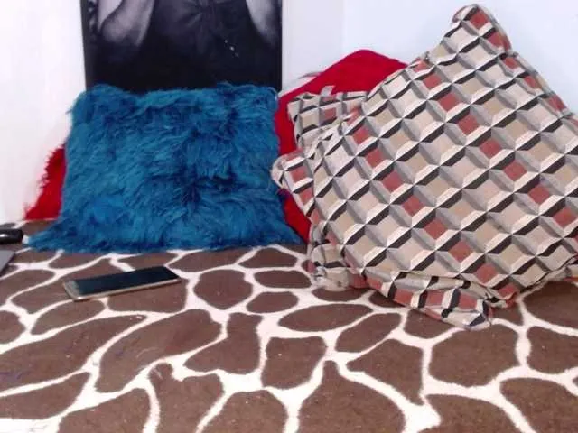 Live sex webcam photo for Liahna #276028937