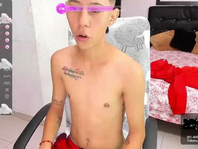 Live sex webcam photo for liam-ledesma #276563935