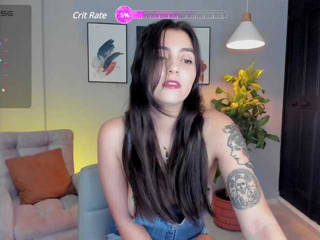 Live sex webcam photo for liapalmerr #277483204