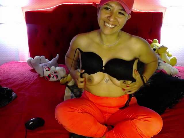 Live sex webcam photo for liarosexx #273443306