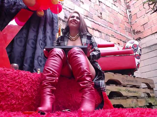 Live sex webcam photo for liarosexx #273788319