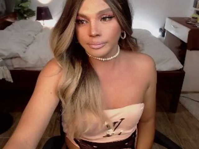 Live sex webcam photo for liashixxx #291085387