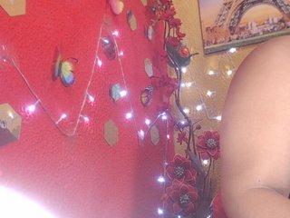 Live sex webcam photo for liasquirtwild #210157084